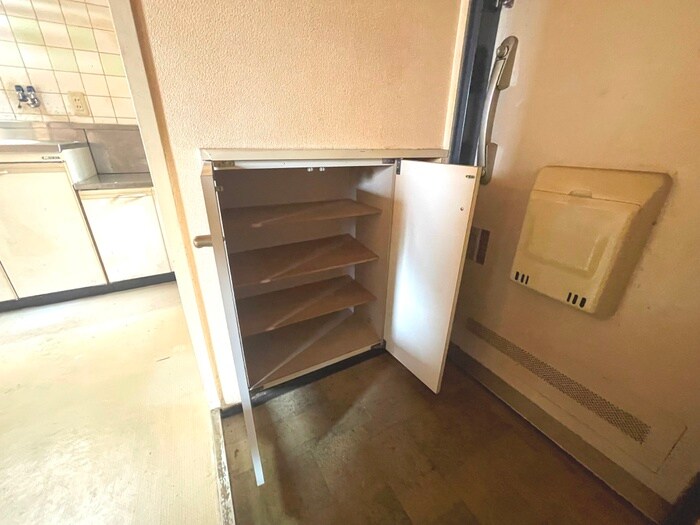 物件内観写真16　(靴箱)