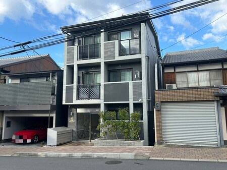 ｻﾞｶﾞｰﾈｯﾄｽｳｨｰﾄﾚｼﾞﾃﾞﾝｽ清水五条E外観写真