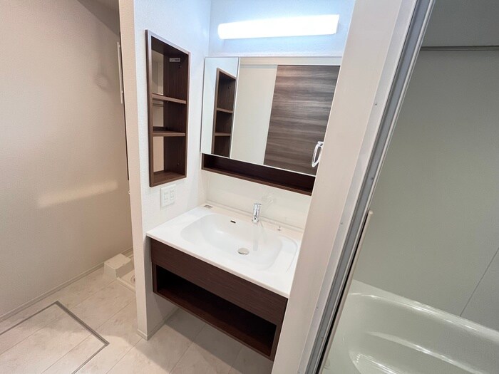 物件内観写真11　(洗面)