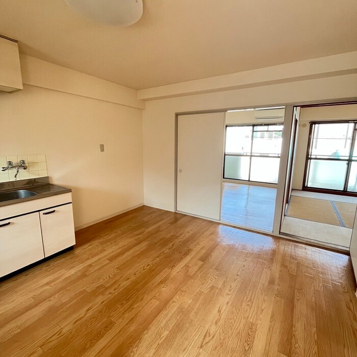 物件内観写真15　(居室)