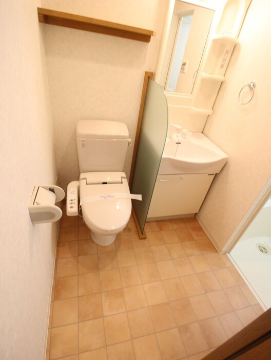 物件内観写真8　(トイレ)