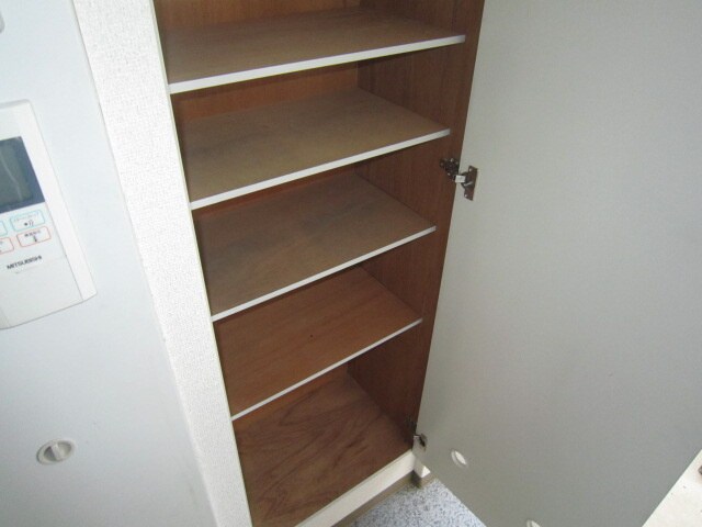 物件内観写真8　(靴箱)