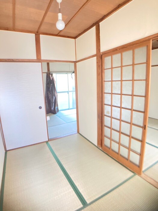 物件内観写真8　(居室)