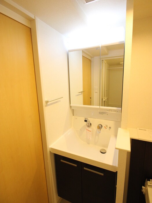 物件内観写真11　(洗面)