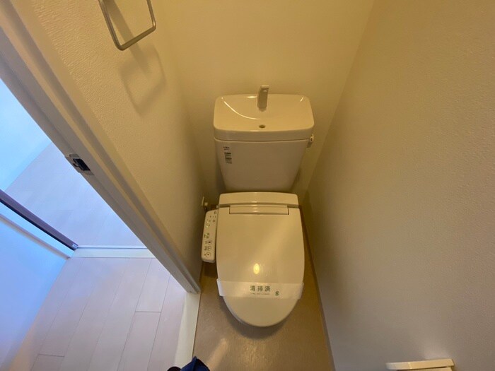 物件内観写真12　(トイレ)