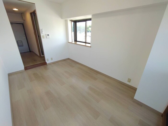 物件内観写真10　(居室)