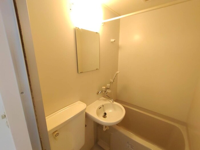 物件内観写真12　(洗面)