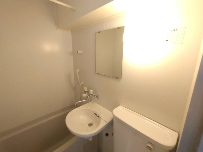 物件内観写真12　(洗面)