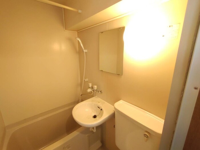 物件内観写真12　(洗面)