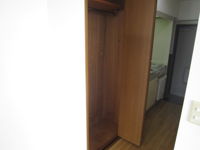 物件内観写真13　(収納)