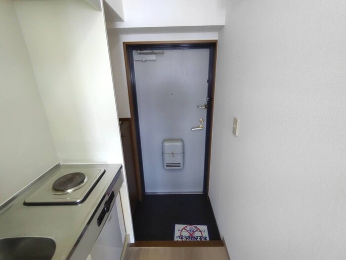 物件内観写真15　(玄関)