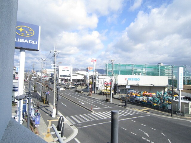 物件内観写真16　(室内からの展望)