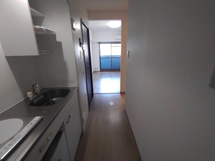 物件内観写真17　(廊下)