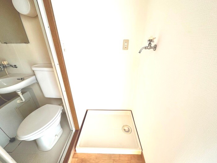 物件内観写真20　(洗濯機置場)