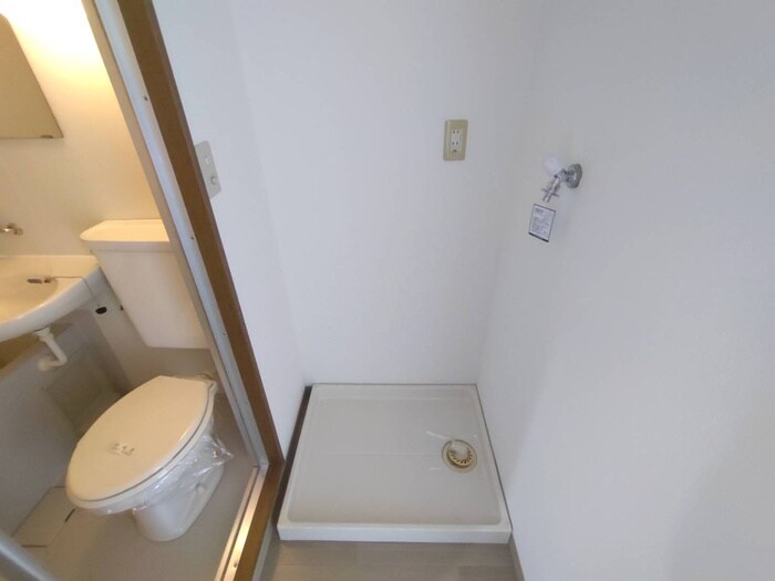 物件内観写真20　(洗濯機置場)