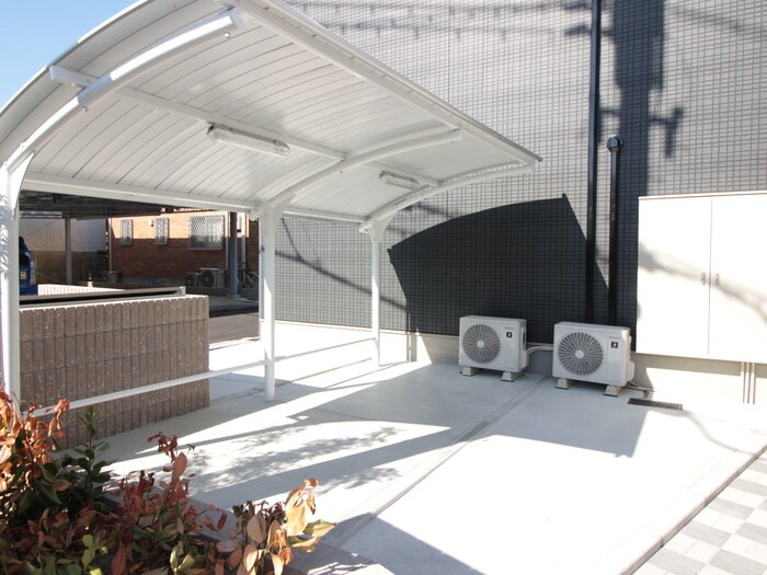 物件外観写真3　(駐輪場)