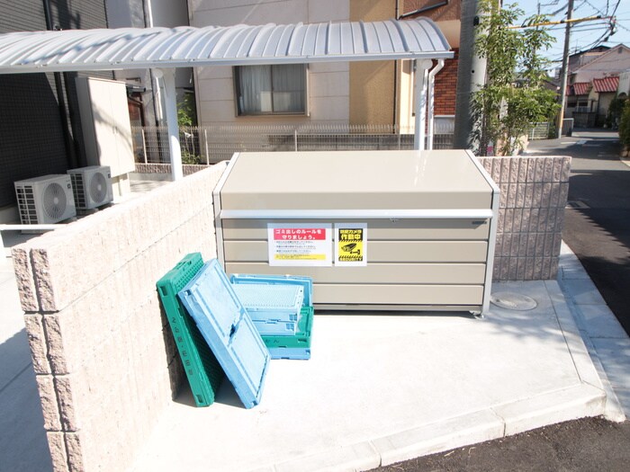 物件外観写真4　(建物設備)