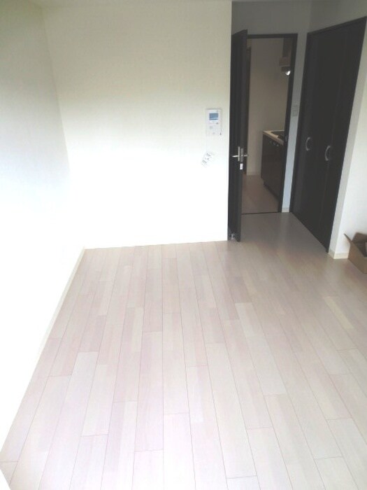 物件内観写真12　(玄関)