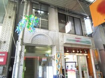 ８８ビルの外観写真