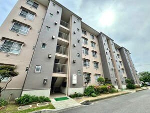 高丘台住宅壱号棟（502）外観写真