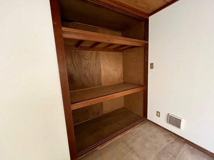 物件内観写真11　(収納)