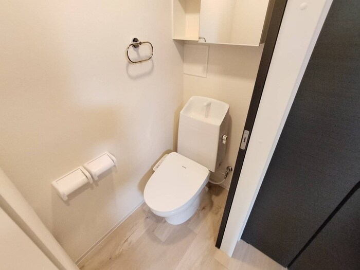 物件内観写真16　(トイレ)