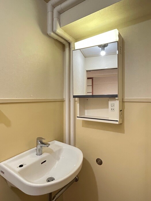 物件内観写真12　(洗面)