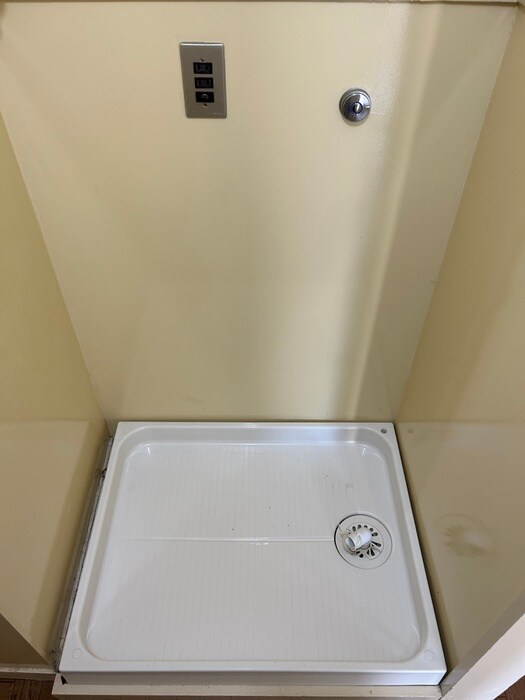 物件内観写真15　(洗濯機置場)