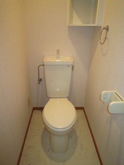 物件内観写真16　(トイレ)