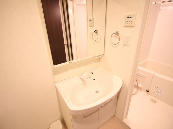 物件内観写真11　(洗面)