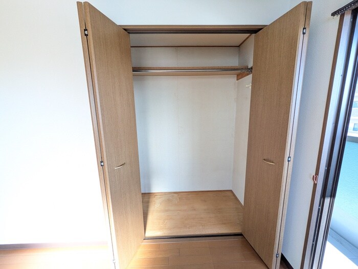 物件内観写真16　(収納)