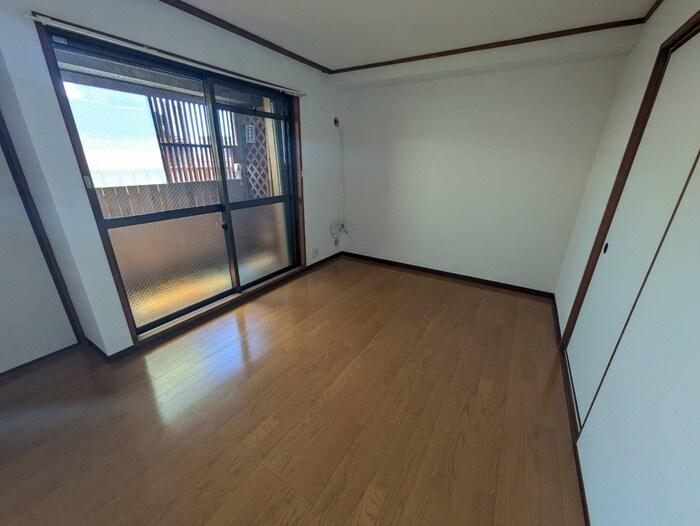 物件内観写真9　(居室)