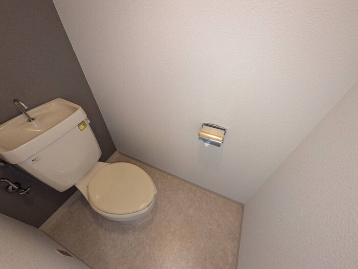 物件内観写真12　(トイレ)
