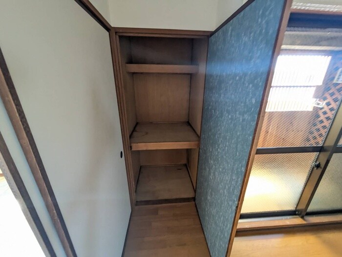 物件内観写真16　(収納)