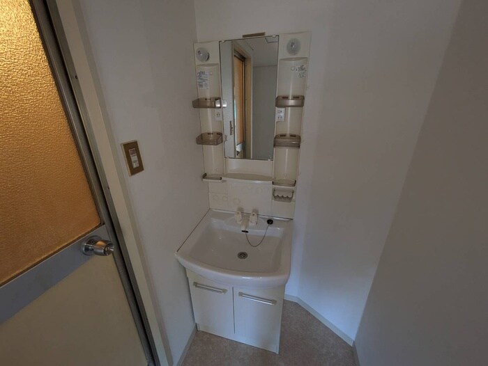 物件内観写真16　(洗面)