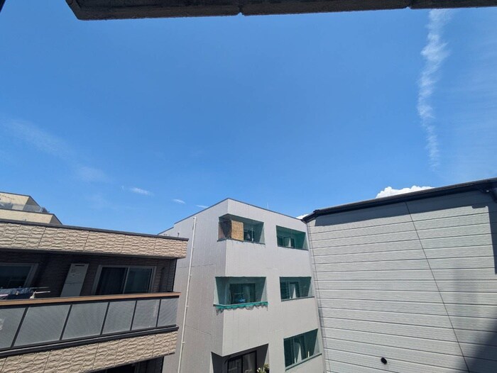 物件内観写真22　(室内からの展望)