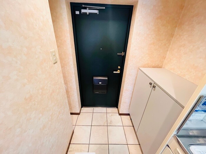 物件内観写真15　(玄関)