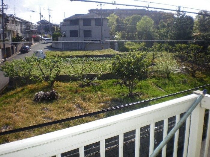 物件内観写真14　(室内からの展望)