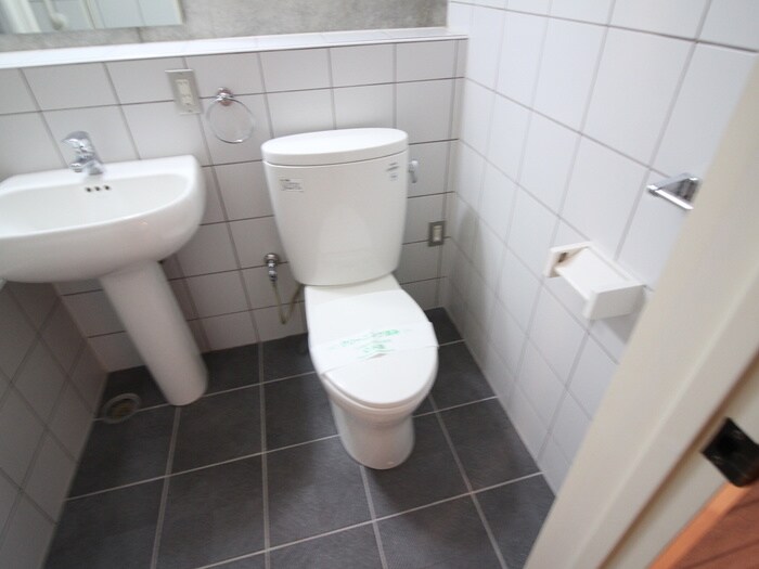 物件内観写真11　(トイレ)