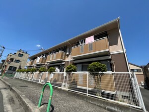 エスポワ－ルシャトレＢ外観写真