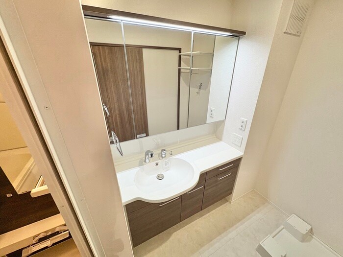 物件内観写真12　(洗面)