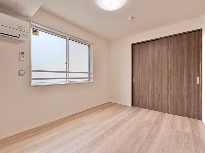 物件内観写真18　(居室)