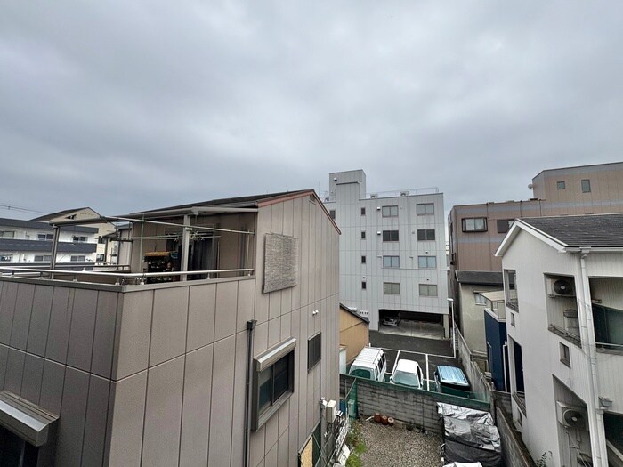 物件内観写真22　(室内からの展望)