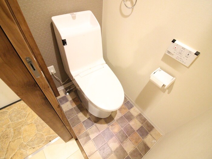 物件内観写真10　(トイレ)