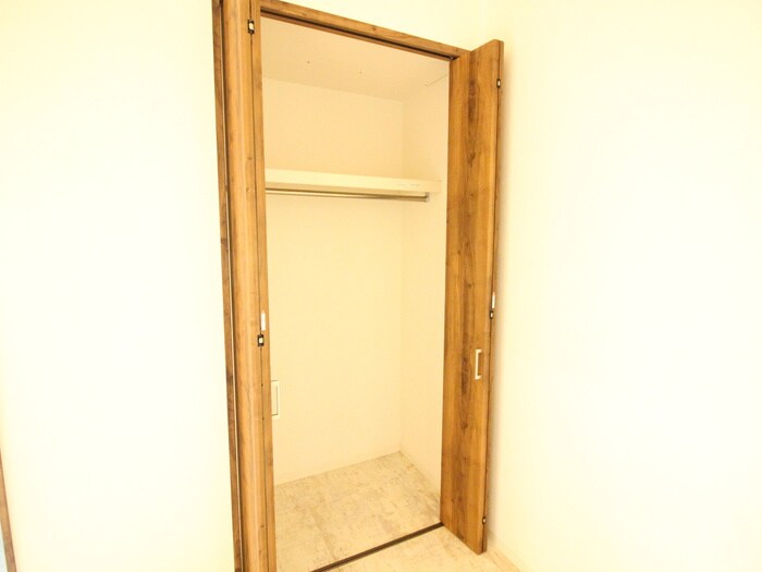 物件内観写真13　(収納)