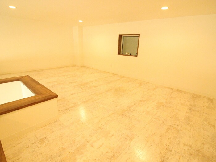 物件内観写真14　(ロフト)