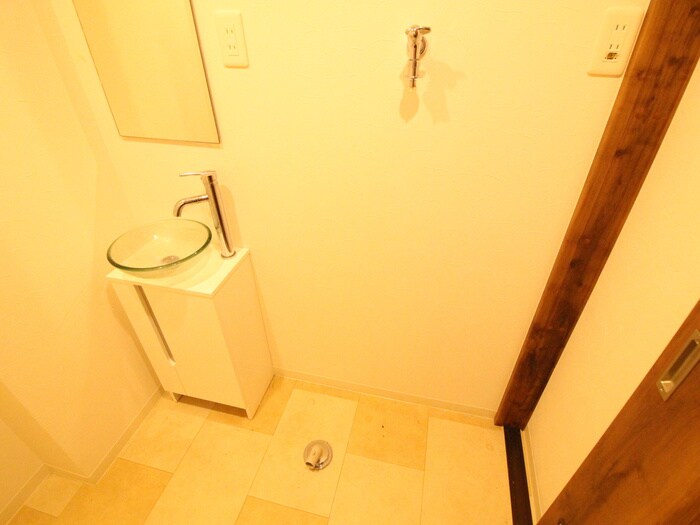 物件内観写真20　(洗濯機置場)