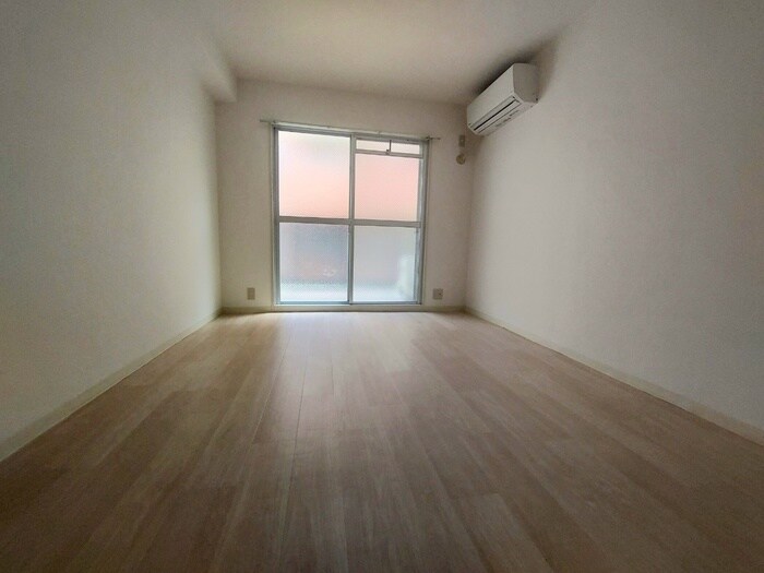 物件内観写真5　(居室)