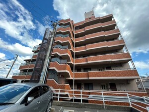 ﾗｲｵﾝｽﾞﾏﾝｼｮﾝ神戸明泉寺(204)外観写真