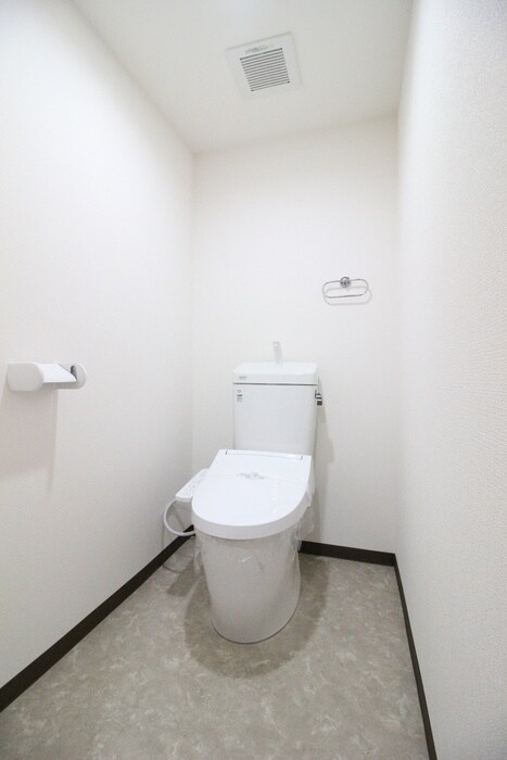 物件内観写真11　(トイレ)